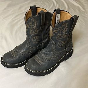 Ariat Fatbaby size 8.